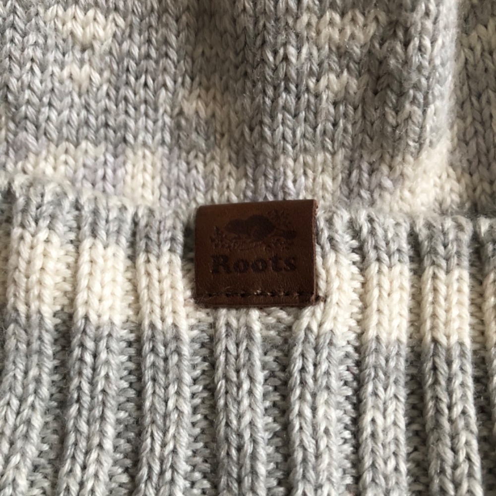 Roots Toque - Picture 4 of 5